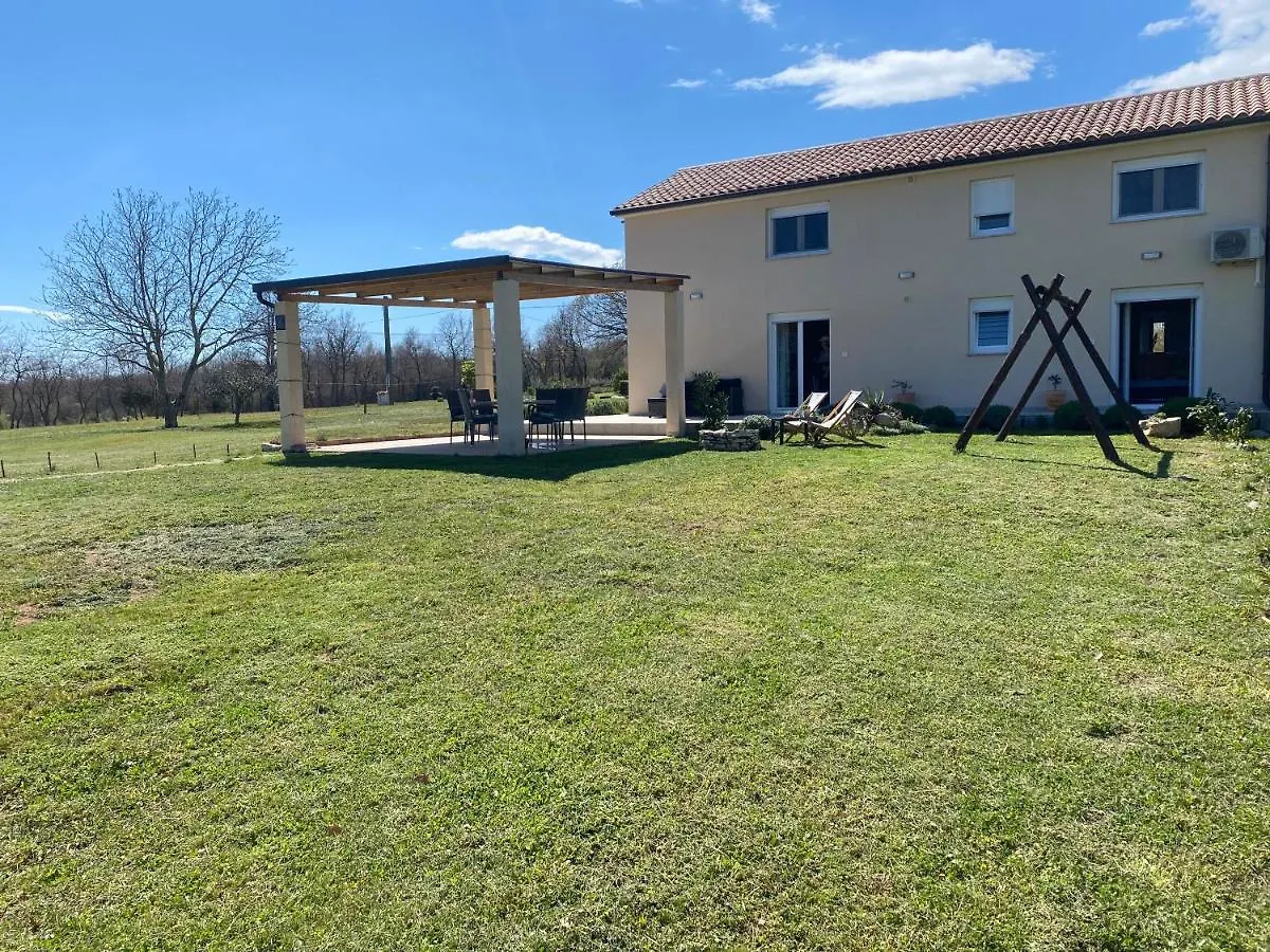 Tatil Evi Carla Villa Hreljići Hırvatistan